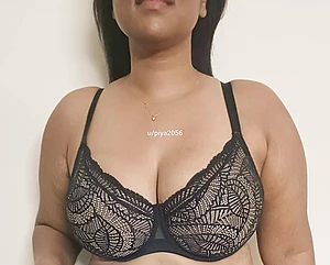 A perfect bust| Ur sexy Priya is here| Xclusive contents Subscribe my OF below 👇