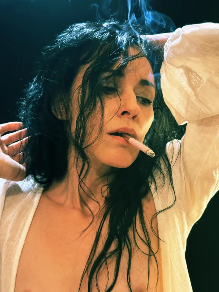 Lit & linger