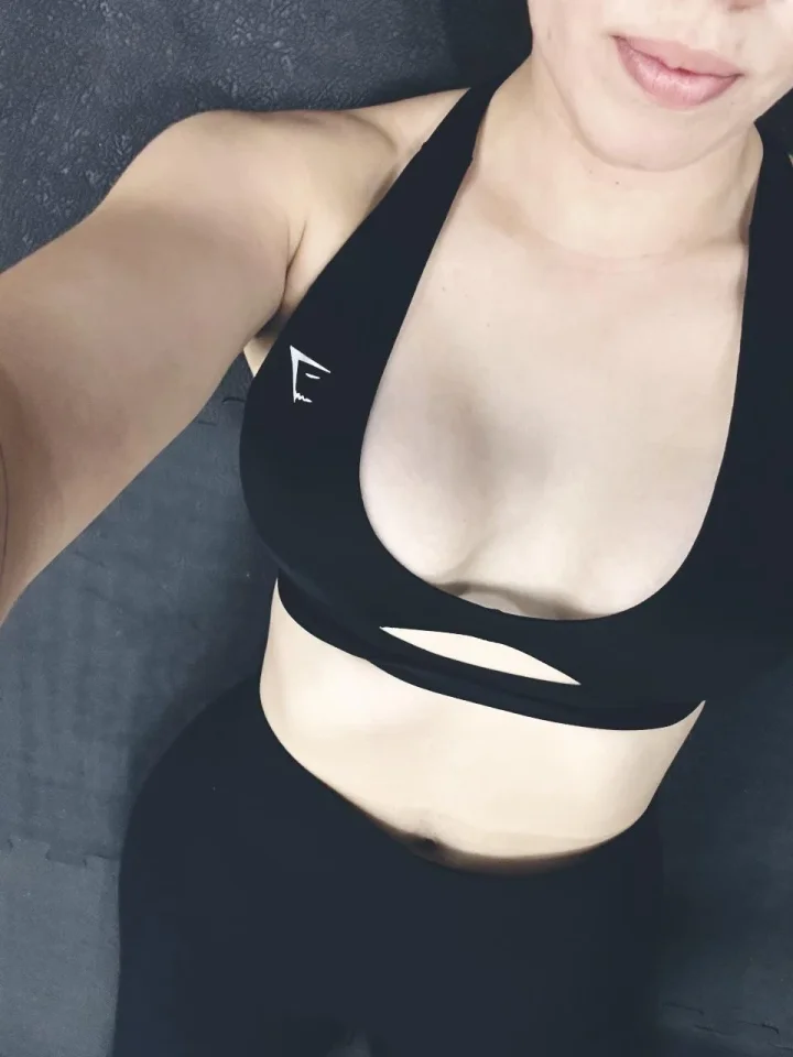 Workout done, but I’m still hot🔥